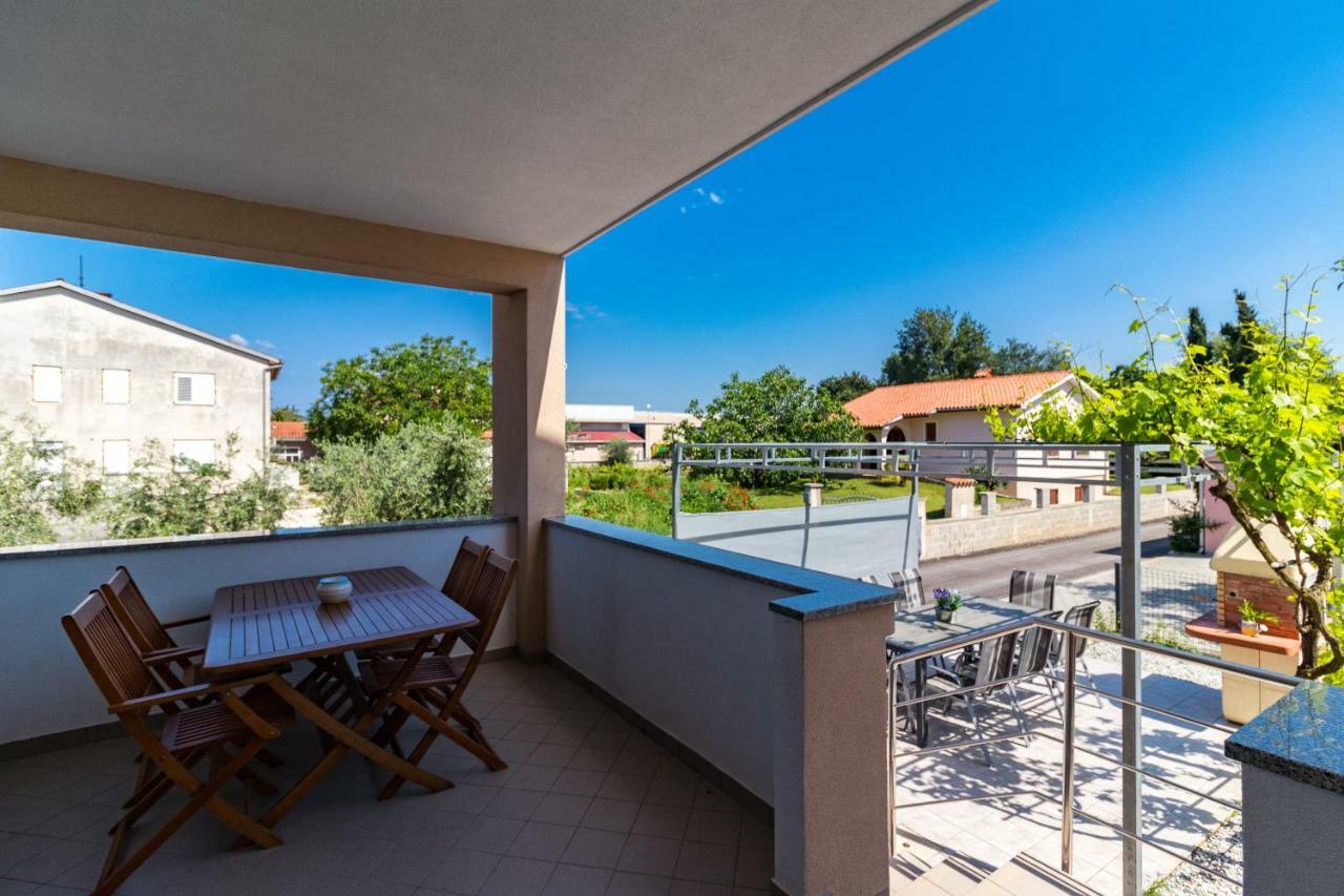 Apartment Anton, Fazana Bagian luar foto